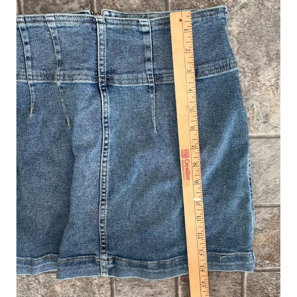 Free‎ People We the Free Virgo Mini Skirt Denim Jean 29 Zip Front Medium Wash